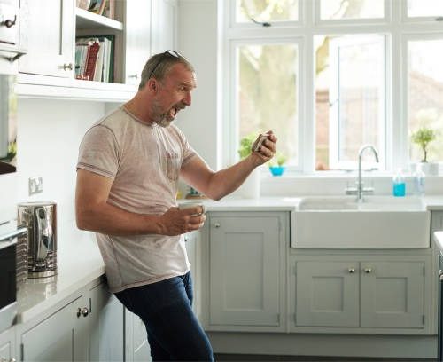 Crash Games and Blockchain Betting Explained on 813bet